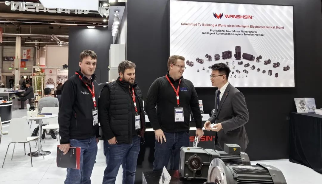 1700440297113750.jpg 1700440297113750.jpg