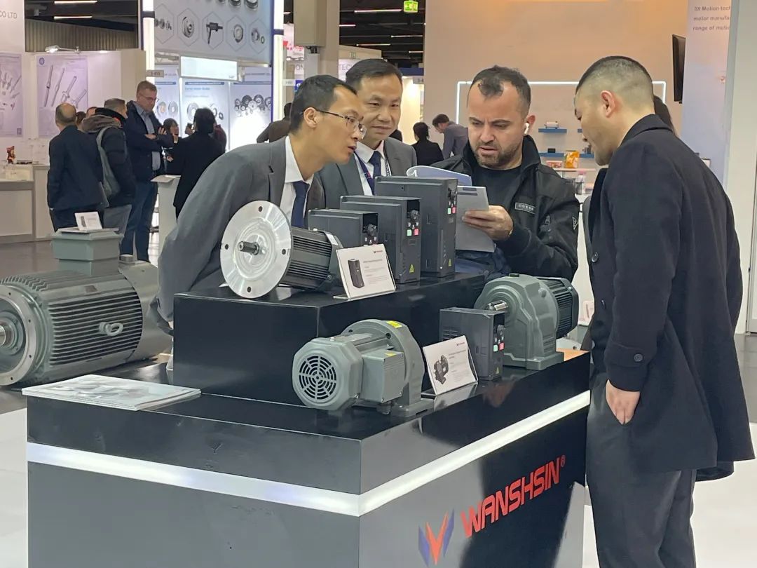 1700440297347538.jpg 1700440297347538.jpg